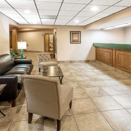 Days Inn By Wyndham Tiffin Exterior foto